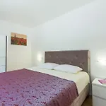 Βίλα Ana For 12 Person With 6 Bedrooms & Private Pool *