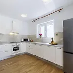 Ana For 12 Person With 6 Bedrooms & Private Pool Βίλα *