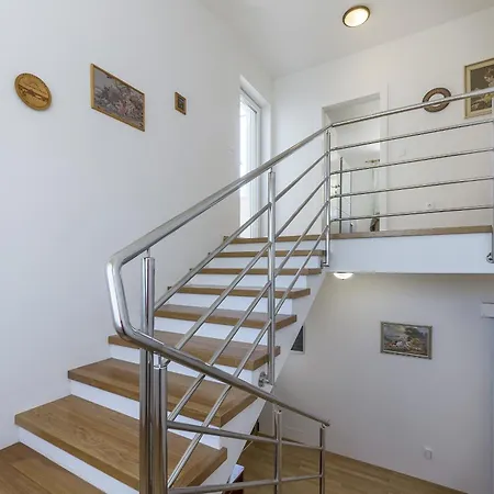 Ana For 12 Person With 6 Bedrooms & Private Pool Villa *