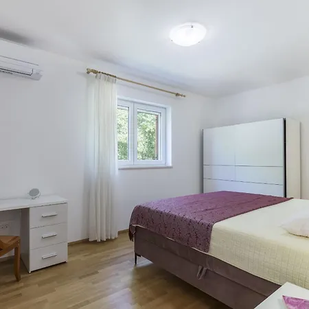 Ana For 12 Person With 6 Bedrooms & Private Pool Villa