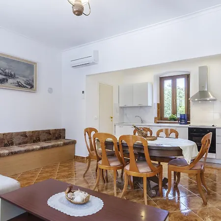 Ana For 12 Person With 6 Bedrooms & Private Pool Villa