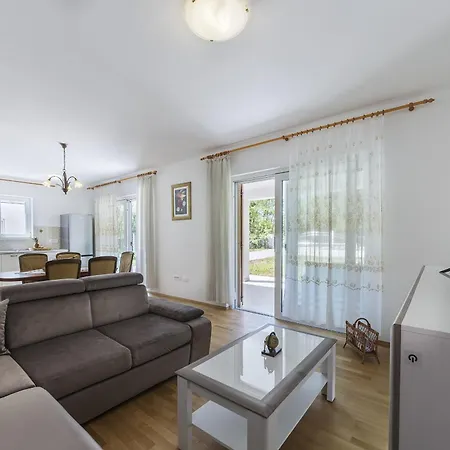Ana For 12 Person With 6 Bedrooms & Private Pool Labin (Istria)