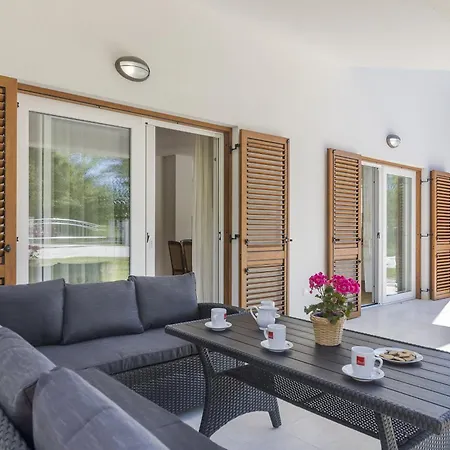 Ana For 12 Person With 6 Bedrooms & Private Pool Villa Labin (Istria)