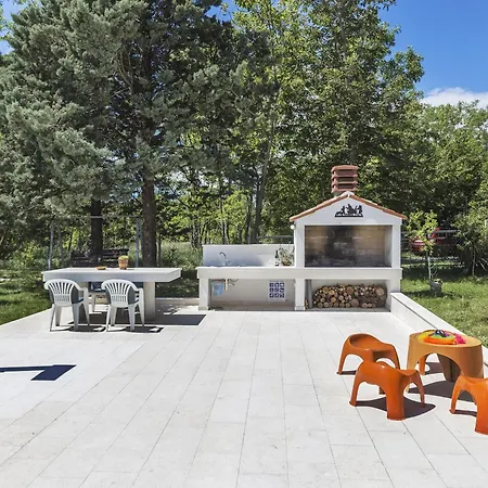 Ana For 12 Person With 6 Bedrooms & Private Pool Labin (Istria)