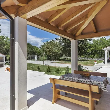 Ana Labin For 12 Person With 6 Bedrooms & Private Pool Villa *