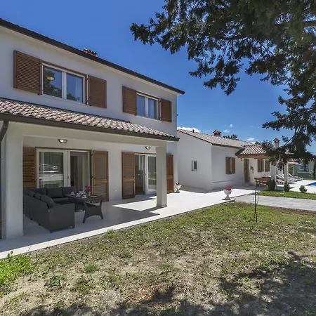 Villa Ana Labin For 12 Person With 6 Bedrooms & Private Pool *